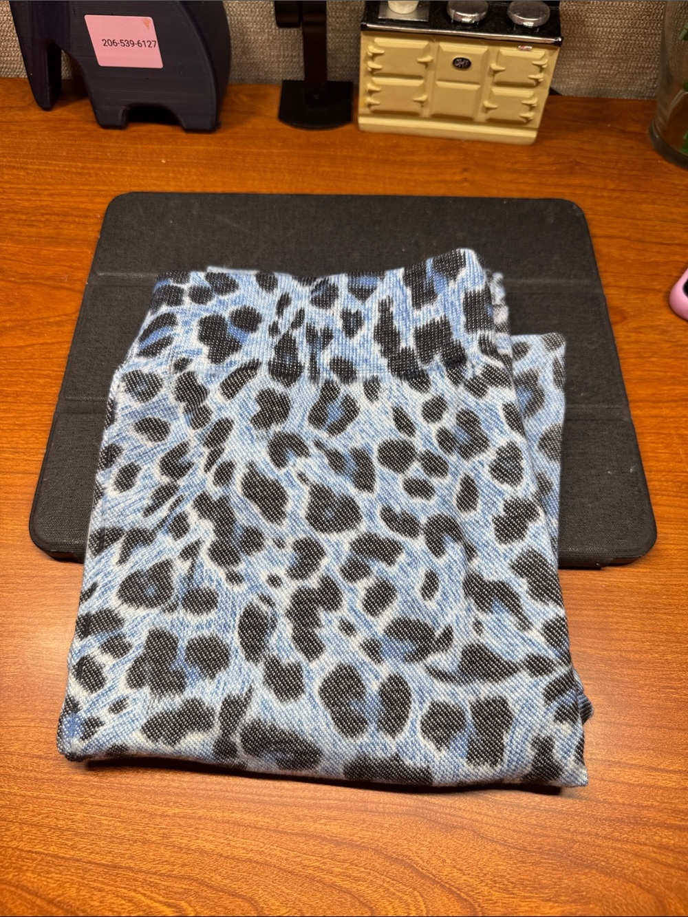 George Blue and Black Leopard Print Leggings size M/L